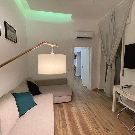 Ferienwohnung Colibri A Piazza Dante Neapel Exterior foto